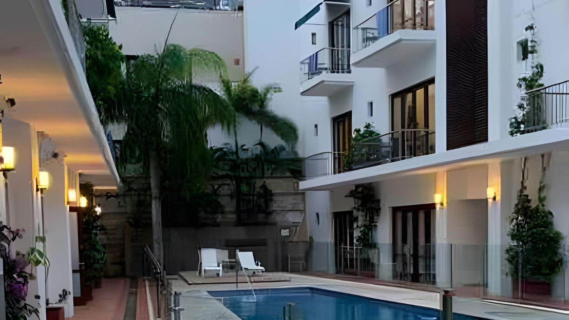 212 Walled Magical Cartagena